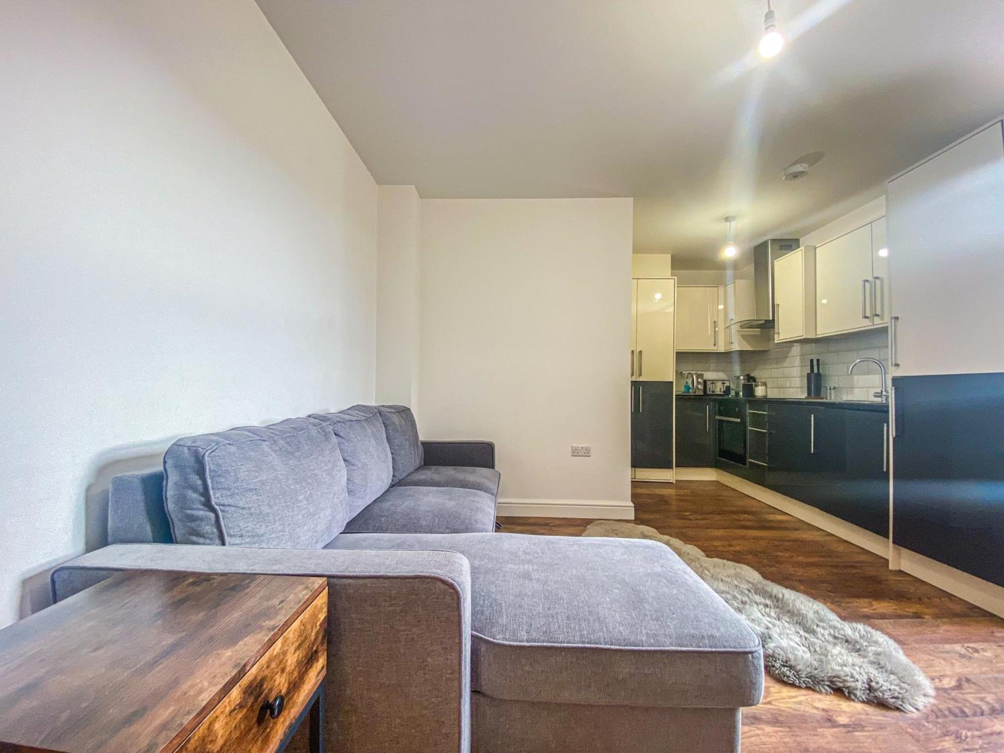 City Apartments By Elegance Living Peterborough Ngoại thất bức ảnh