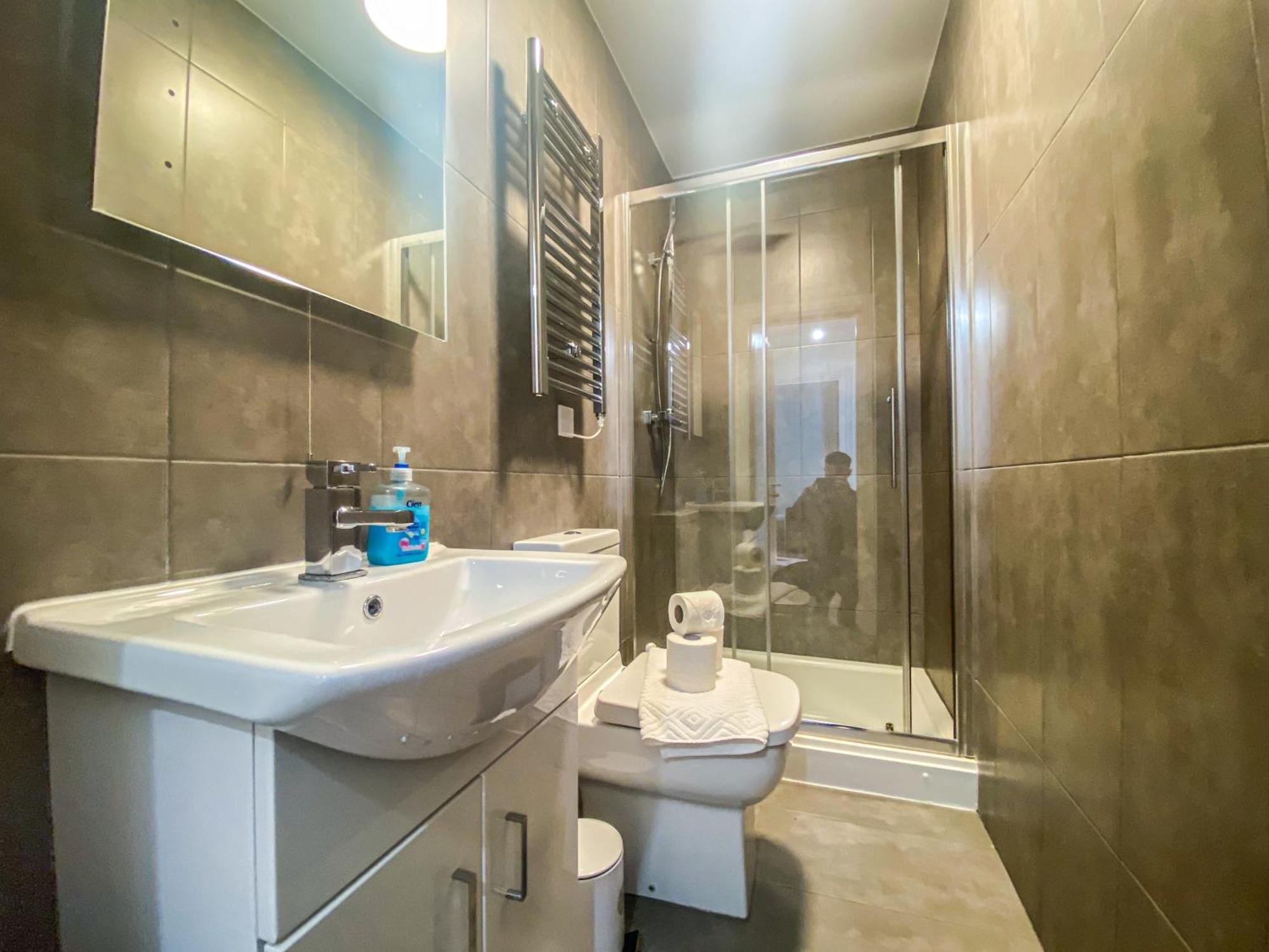 City Apartments By Elegance Living Peterborough Ngoại thất bức ảnh