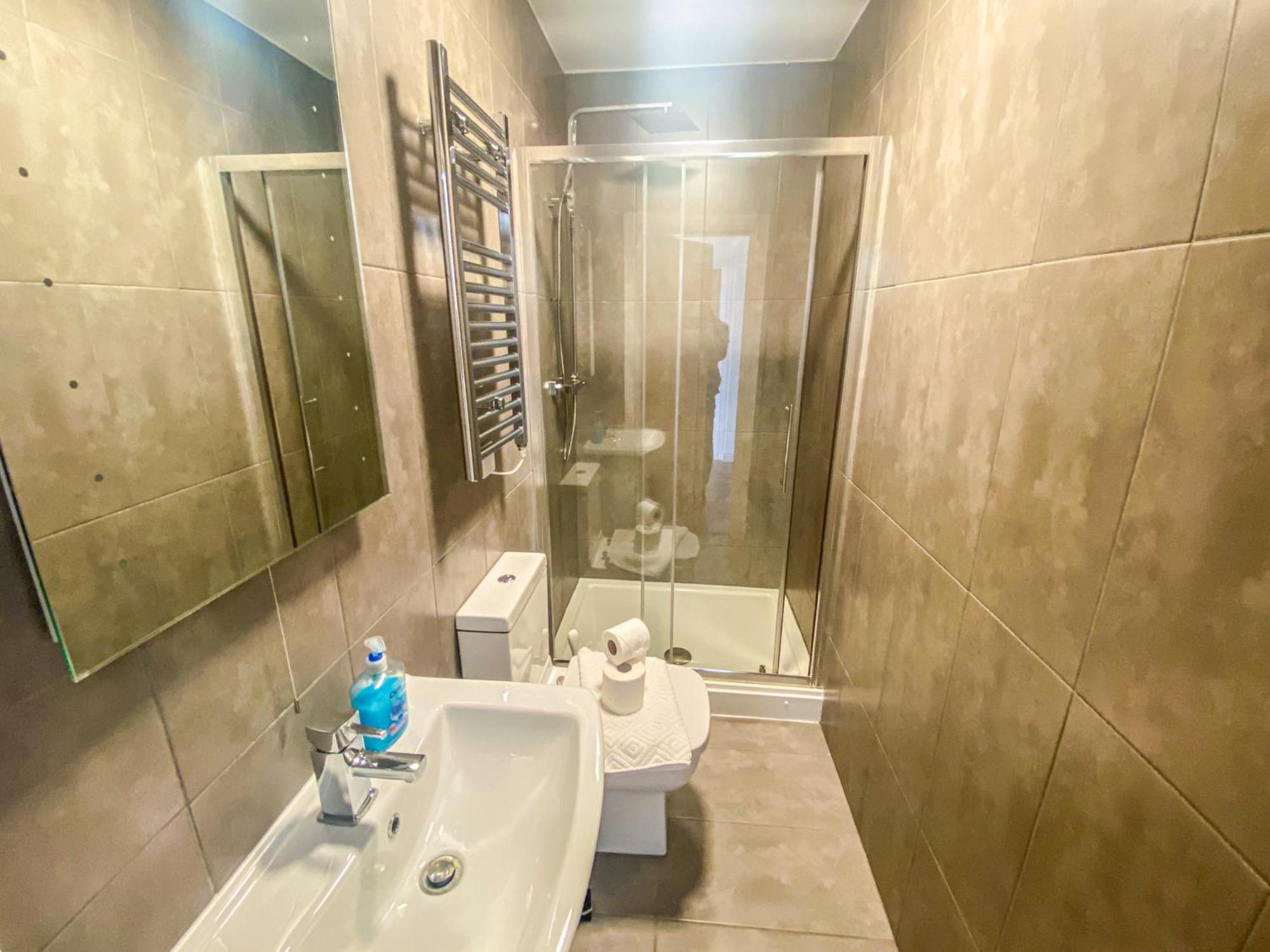 City Apartments By Elegance Living Peterborough Ngoại thất bức ảnh